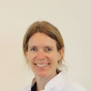 dr. Anne-Martine de Heer